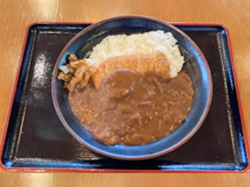 身延ゆばカツカレー<br><small>※身延ゆばカレー使用</small>
